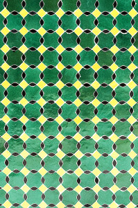 Mesa marroquí con mosaico Giralda verde, amarillo...